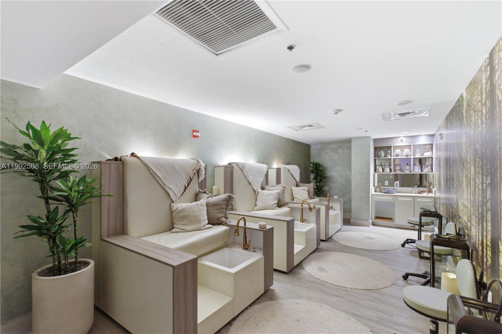 1395 Brickell Ave # 3407