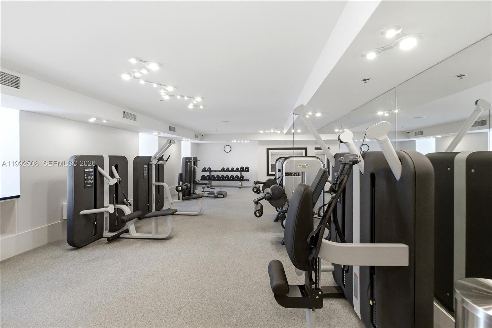 1395 Brickell Ave # 3407