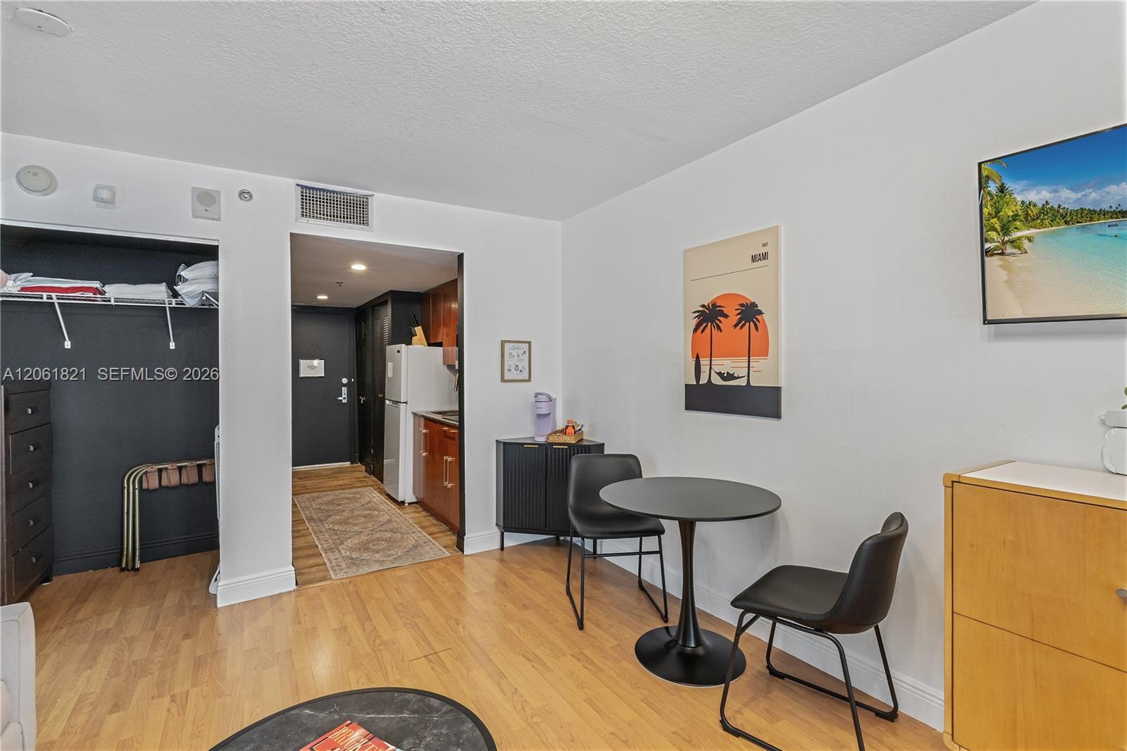 1200 Brickell Bay Dr # 1816