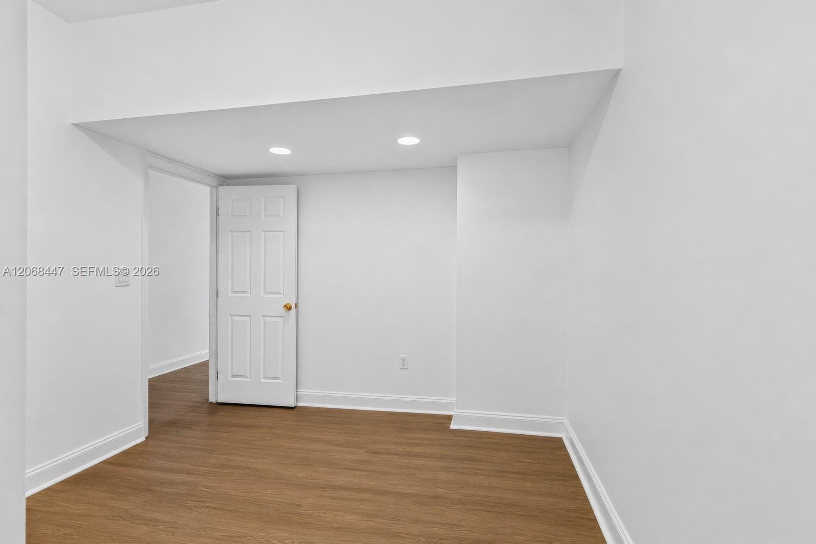 1341 Meridian Ave # 202