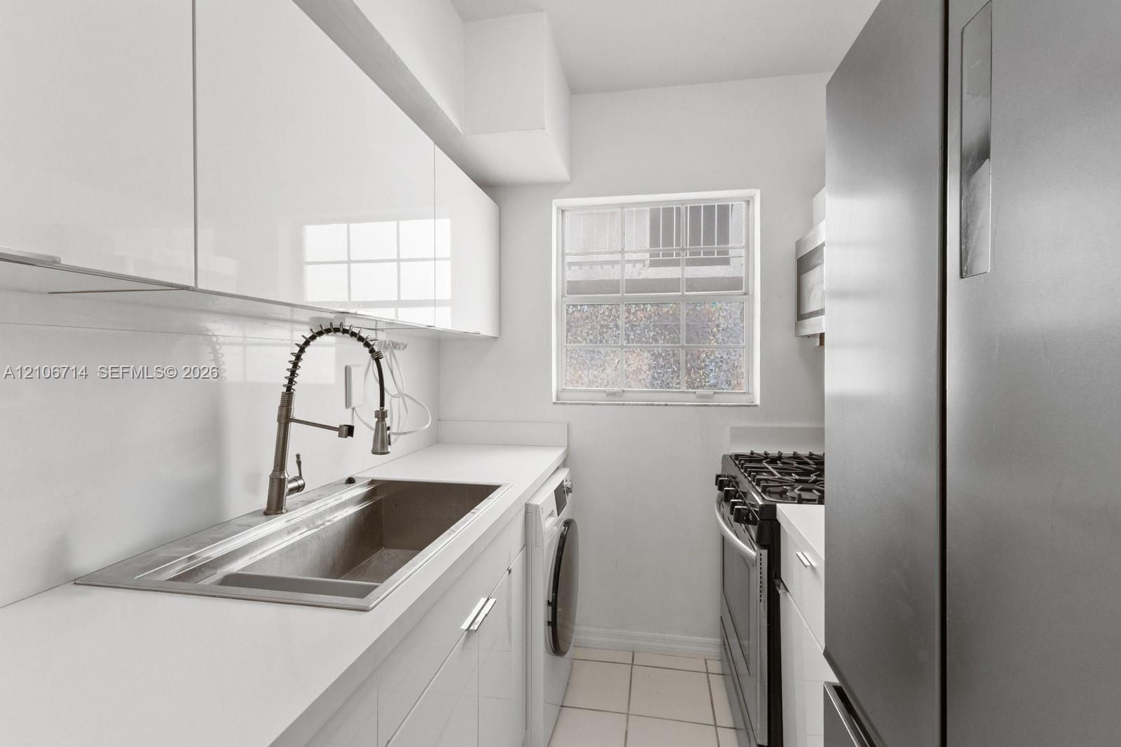 1611 West Ave # 15