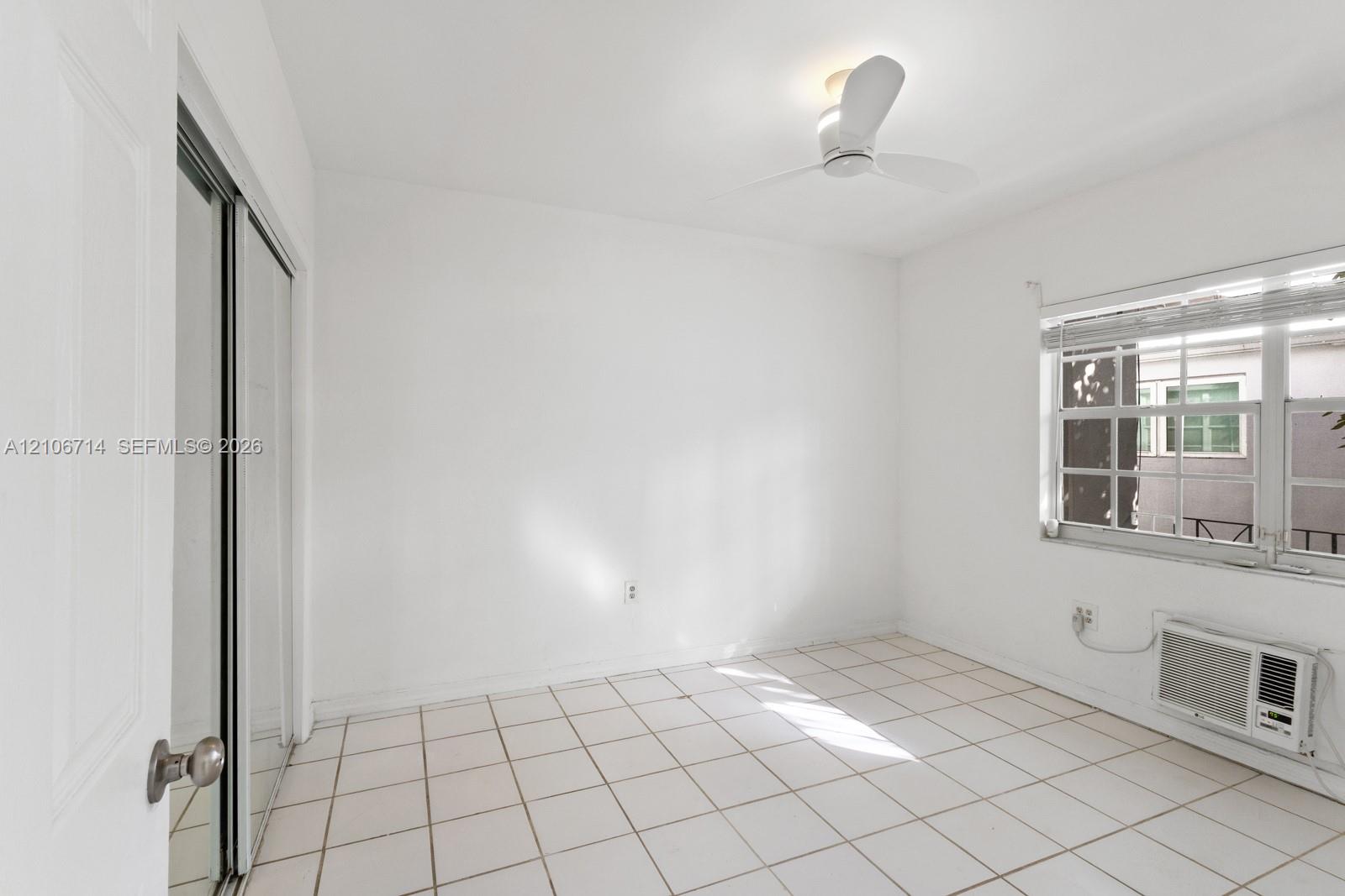1611 West Ave # 15