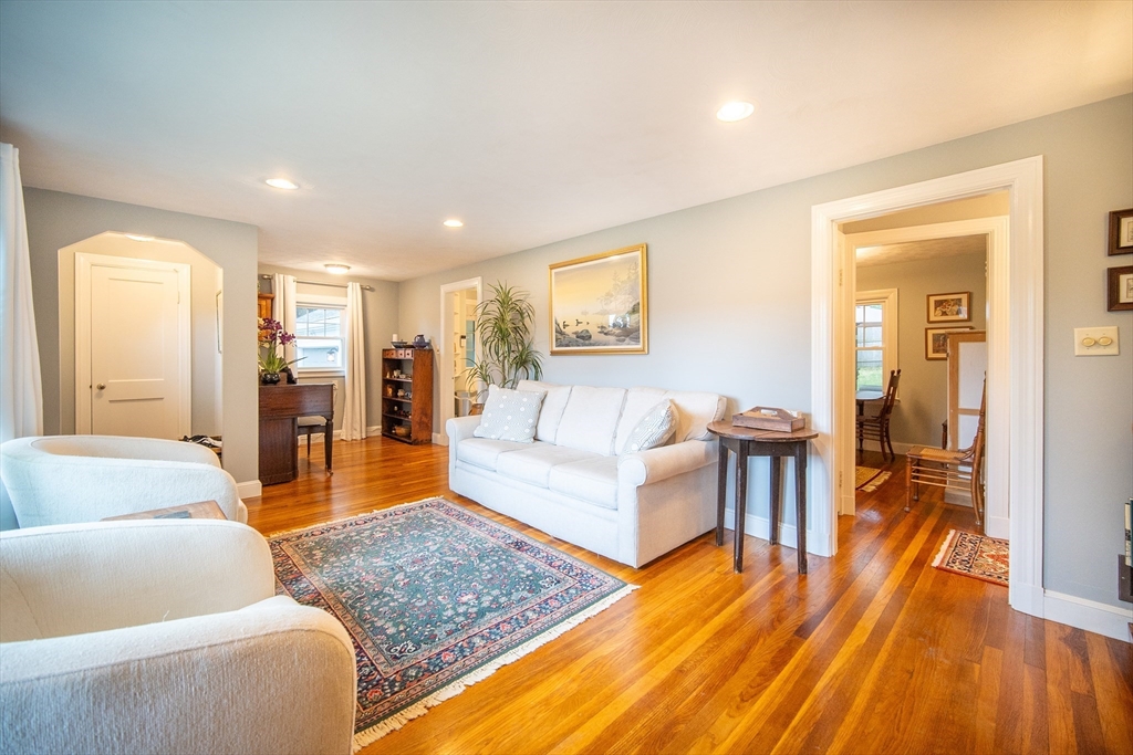 141 Whiting Ave