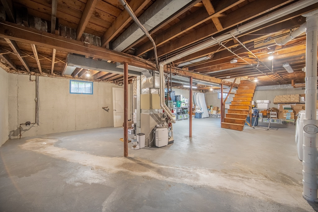 141 Whiting Ave