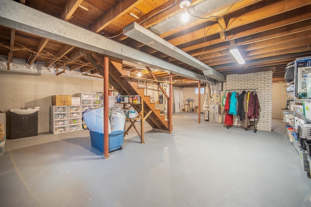 141 Whiting Ave