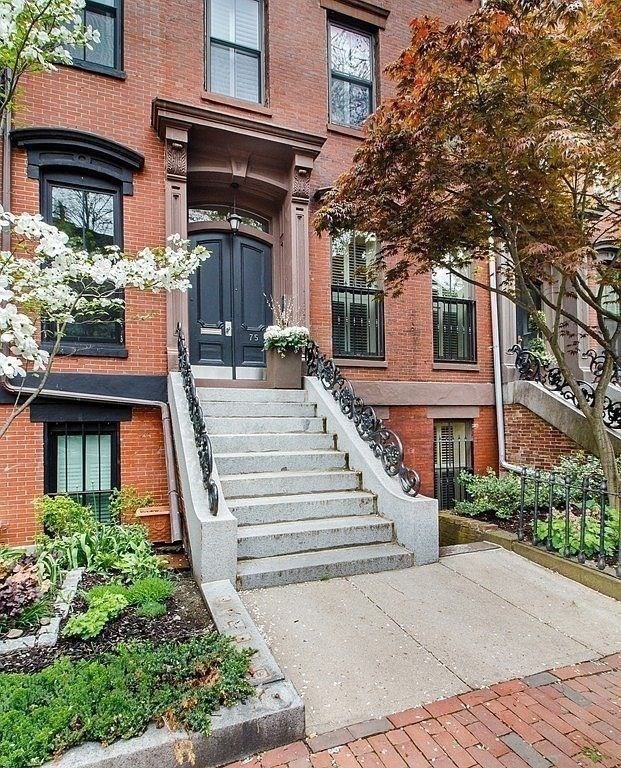 75 Rutland St # 2