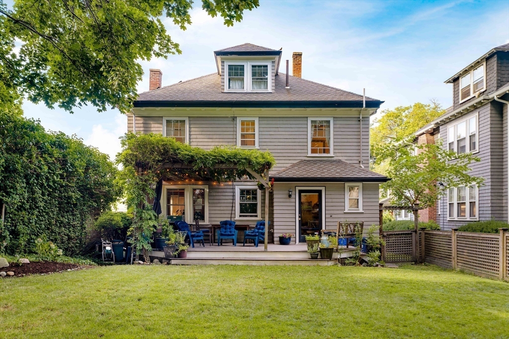 32 Castleton Street
