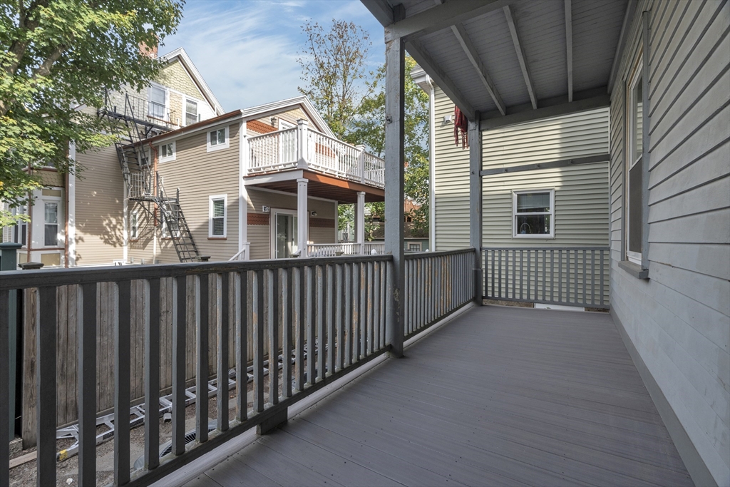 4 Lester Pl # 1