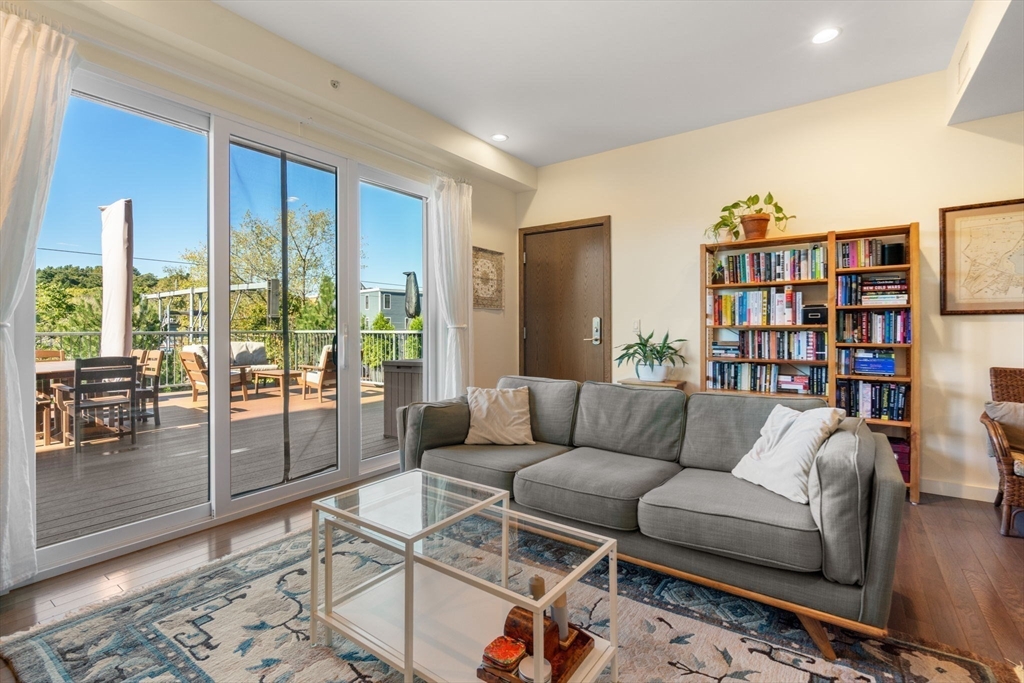 155 Hyde Park Ave # 155A