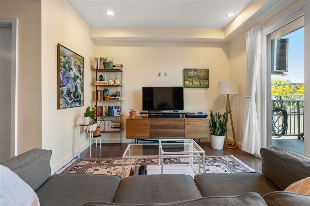 155 Hyde Park Ave # 155A