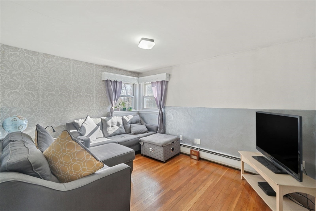5 Headland Way