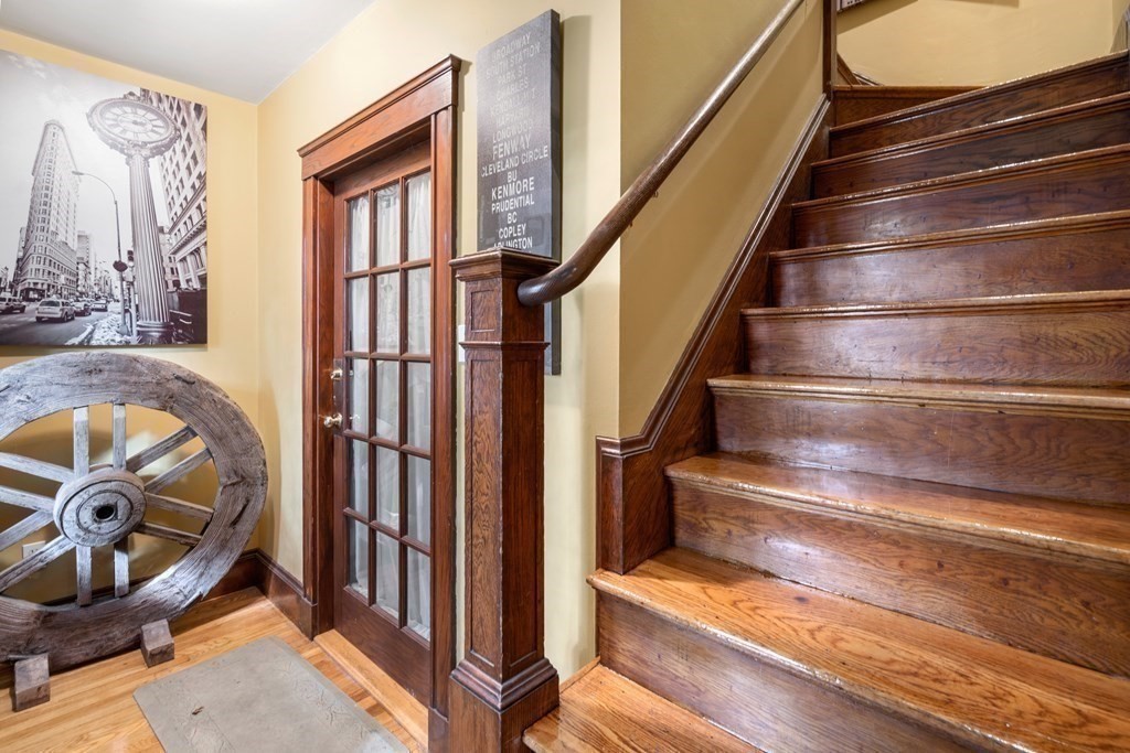 355 Vfw Pkwy # 2