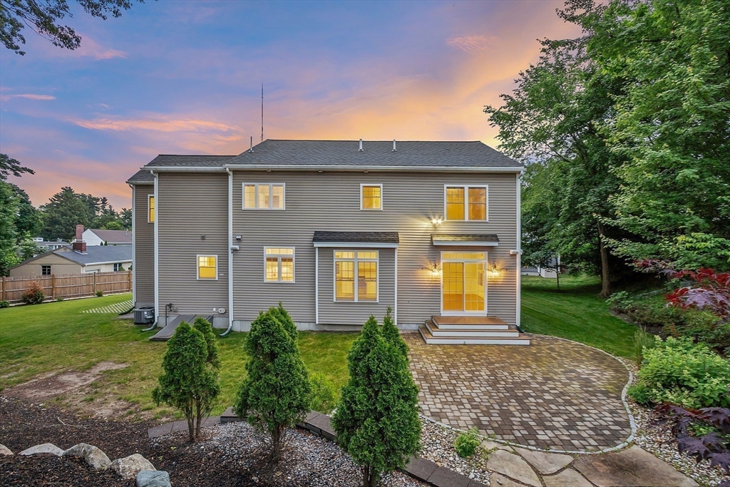 22 Willow Park
