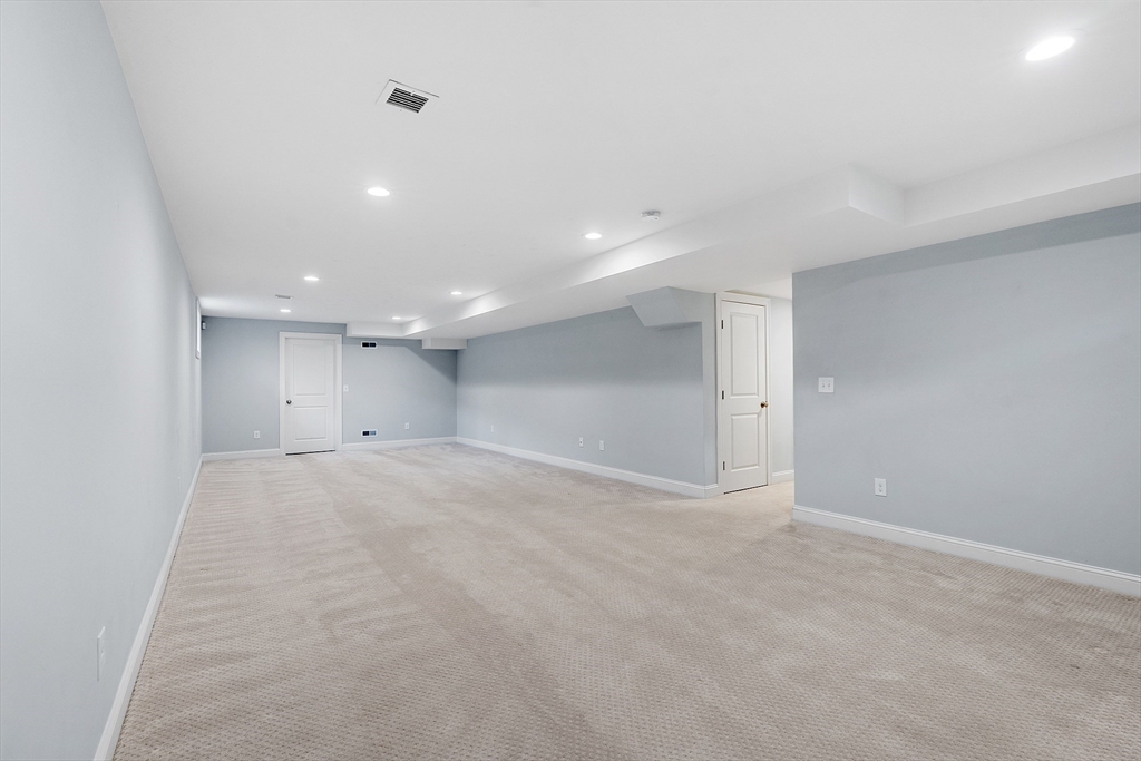 22 Willow Park