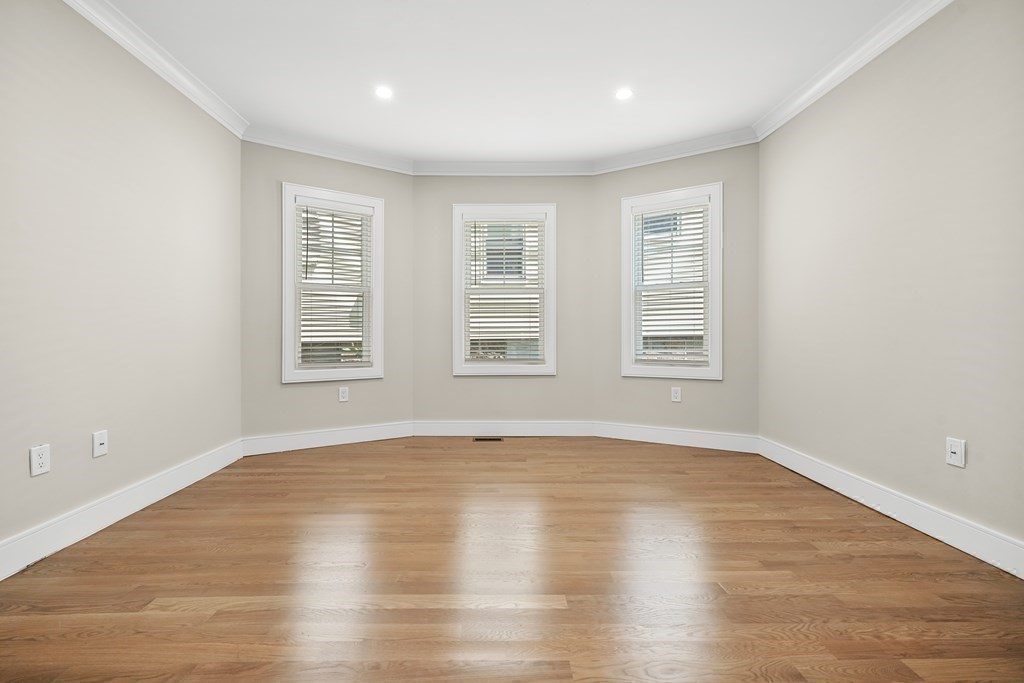 44 Iffley Road # 3 Unit: #3