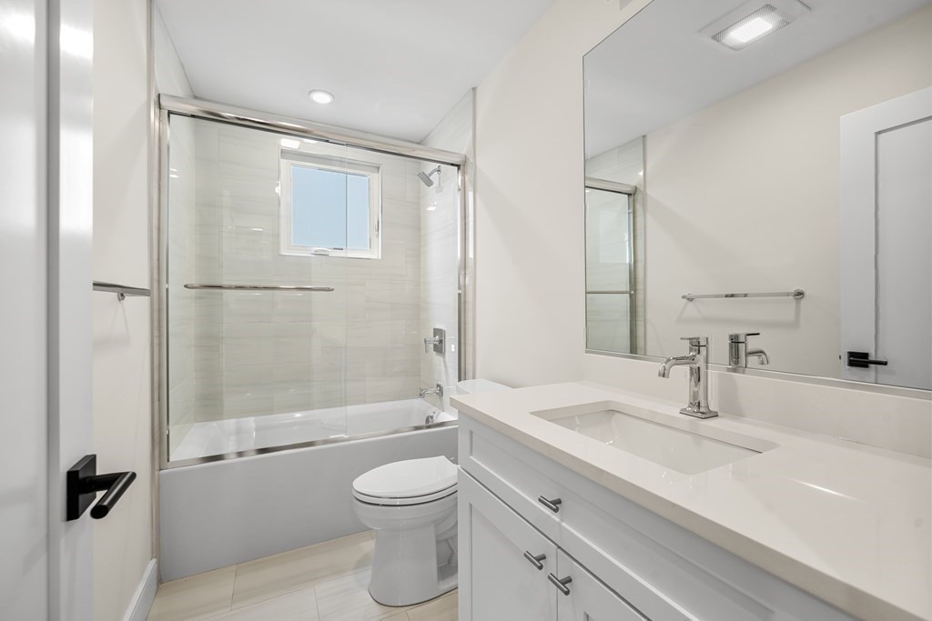 44 Iffley Road # 3 Unit: #3