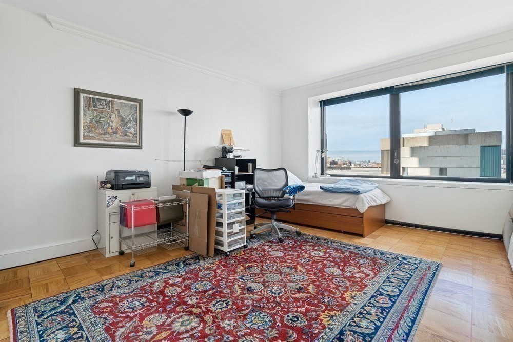 65 East India Row # 9B