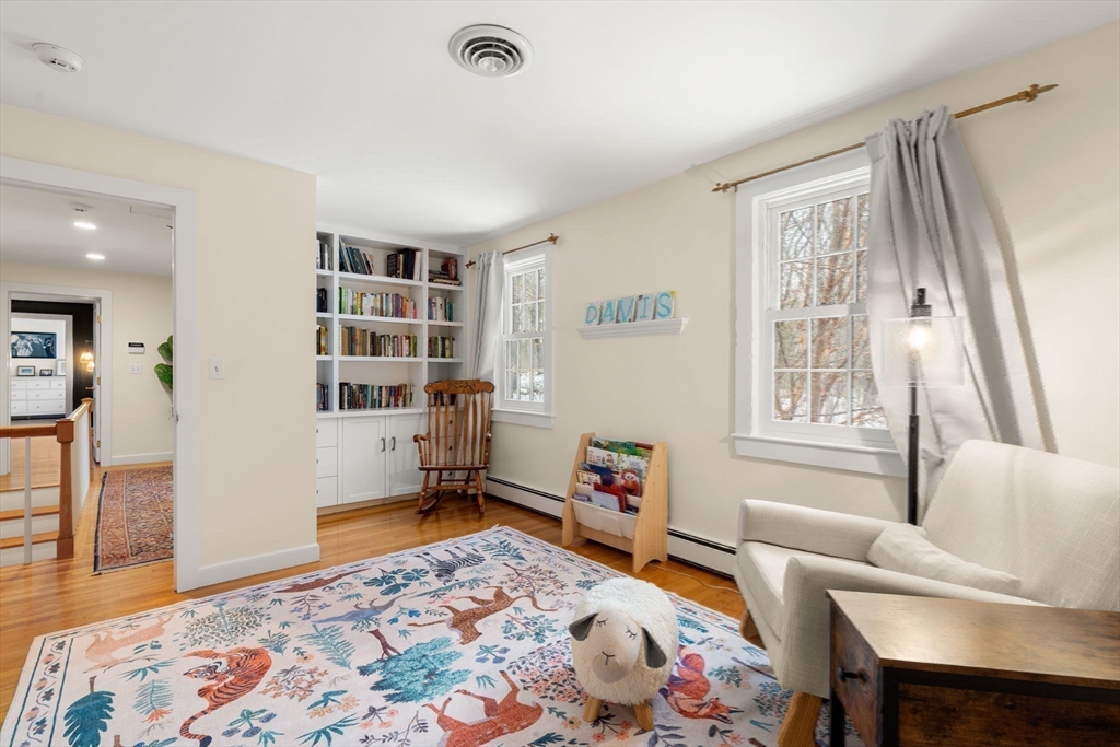 56 Isaac Davis Rd