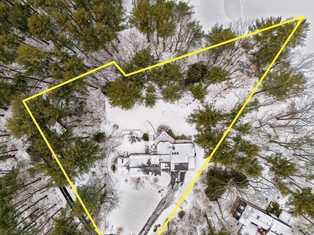 56 Isaac Davis Rd