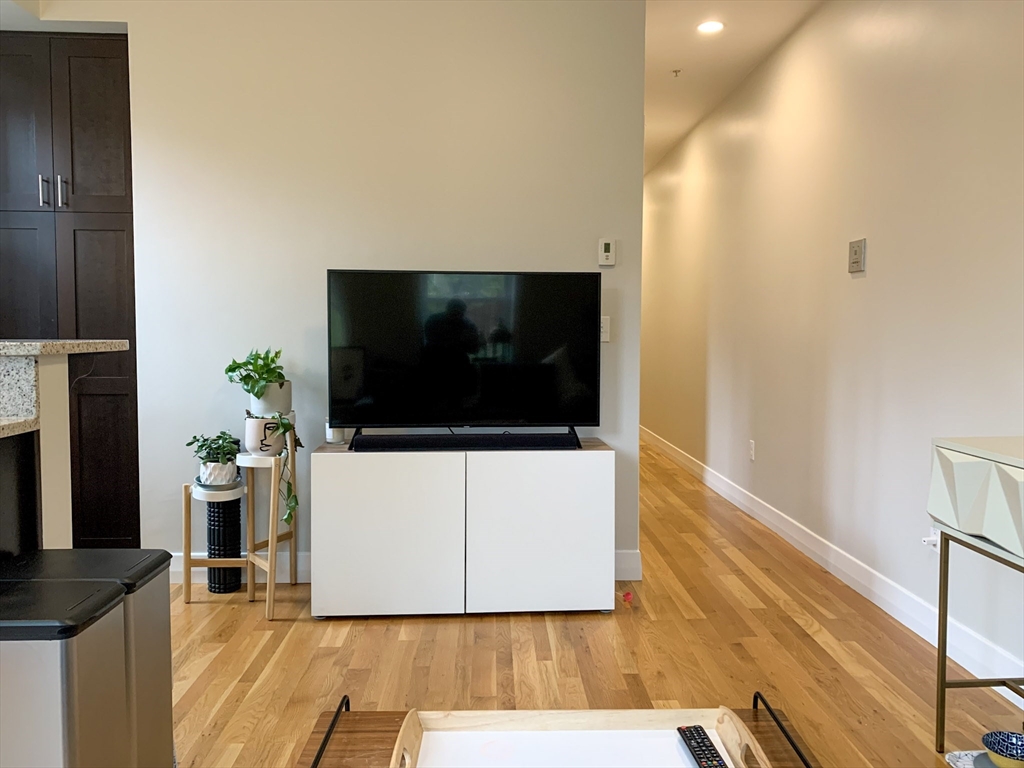 33 Anderson Street # 6