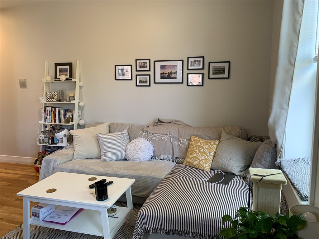 33 Anderson Street # 6