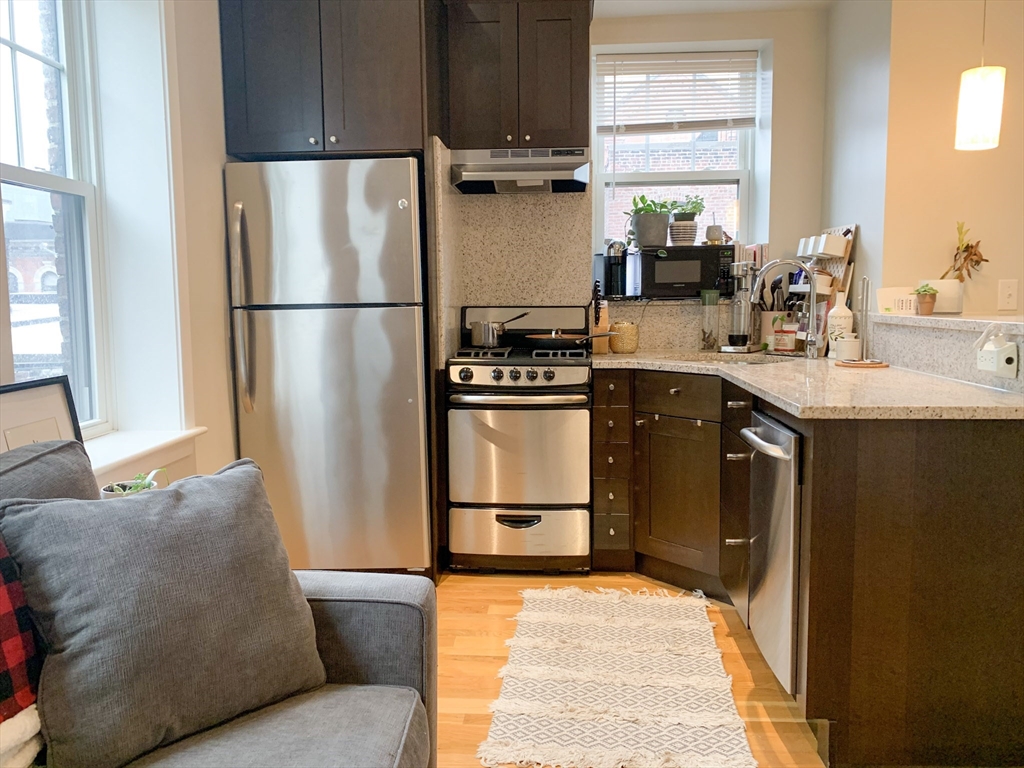 33 Anderson Street # 6