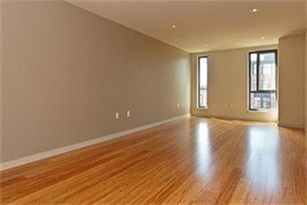 691 Massachusetts Ave # 306