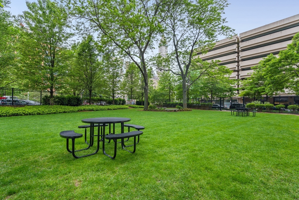 65 East India Row # 26H