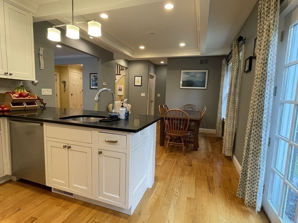 8 Arapahoe Rd Unit: -