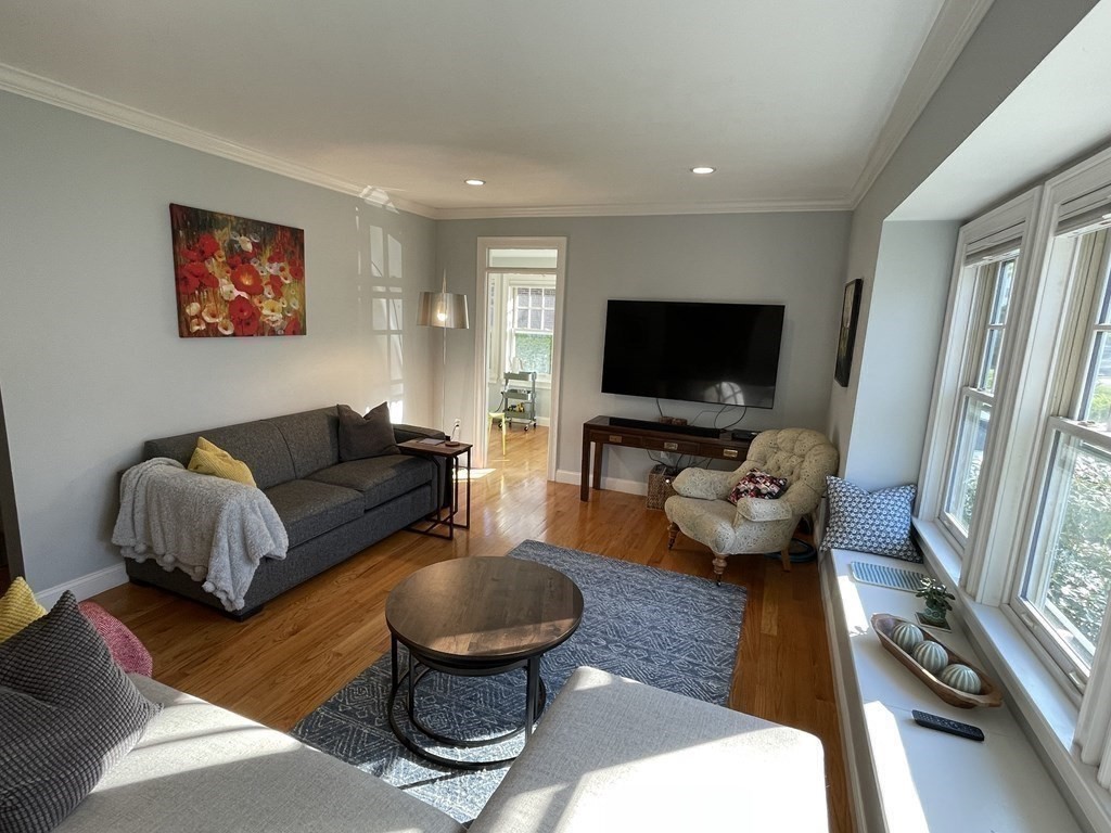 8 Arapahoe Rd Unit: -