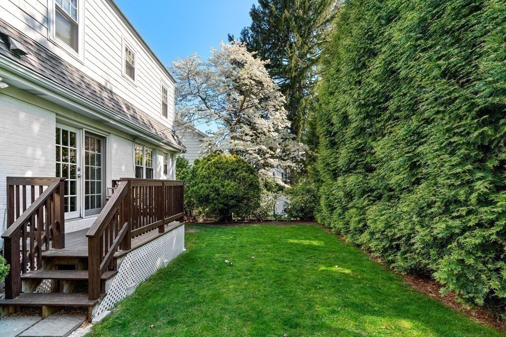 8 Arapahoe Rd Unit: -