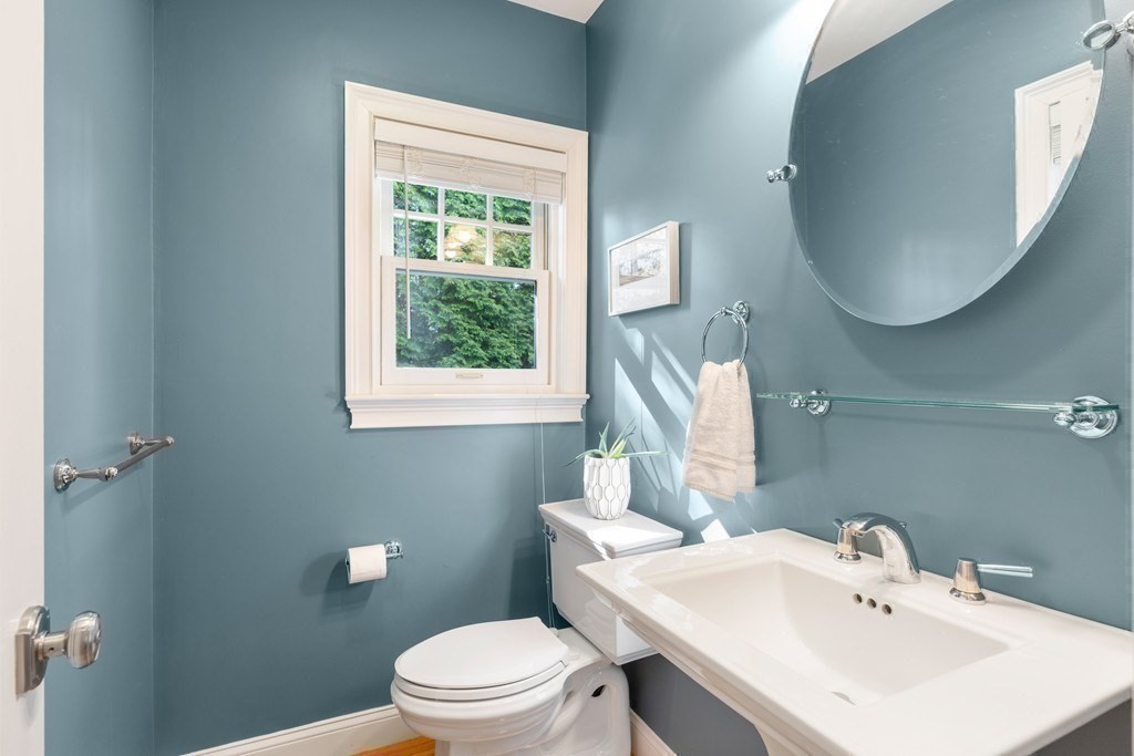 8 Arapahoe Rd Unit: -