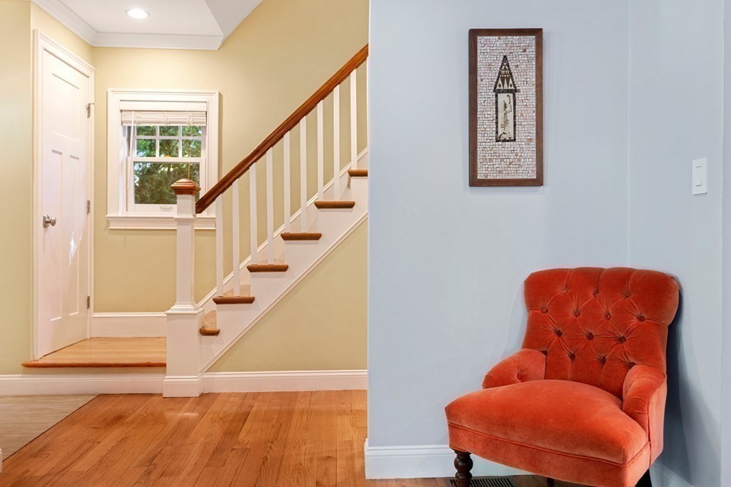 8 Arapahoe Rd Unit: -