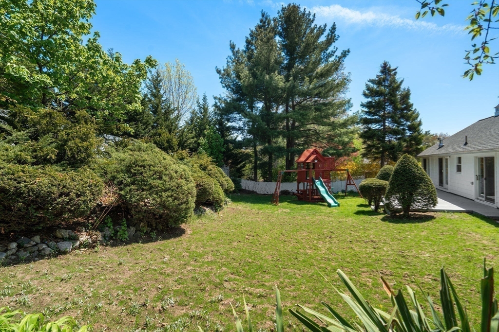 12 Theresa Rd