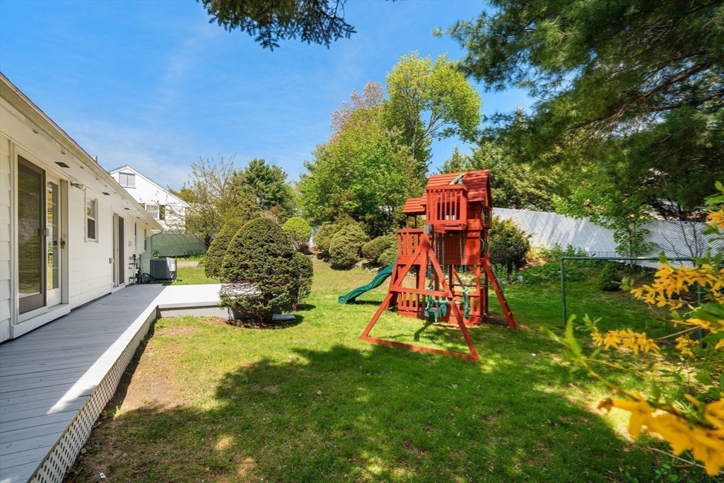 12 Theresa Rd