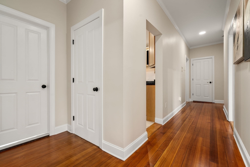 14 Linden St # 7