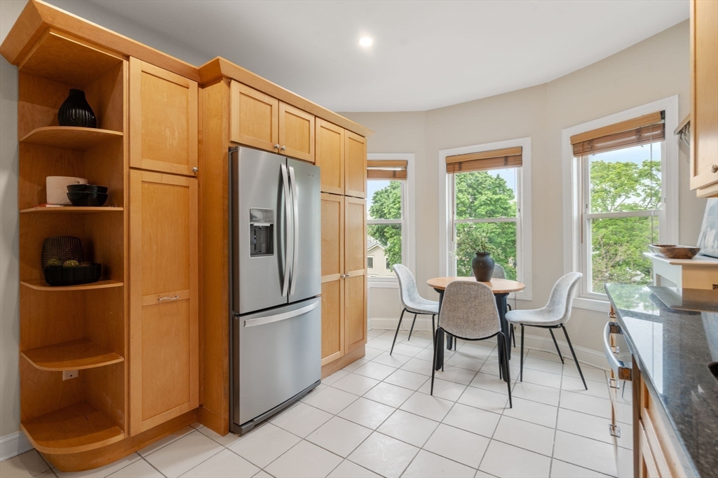 14 Linden St # 7