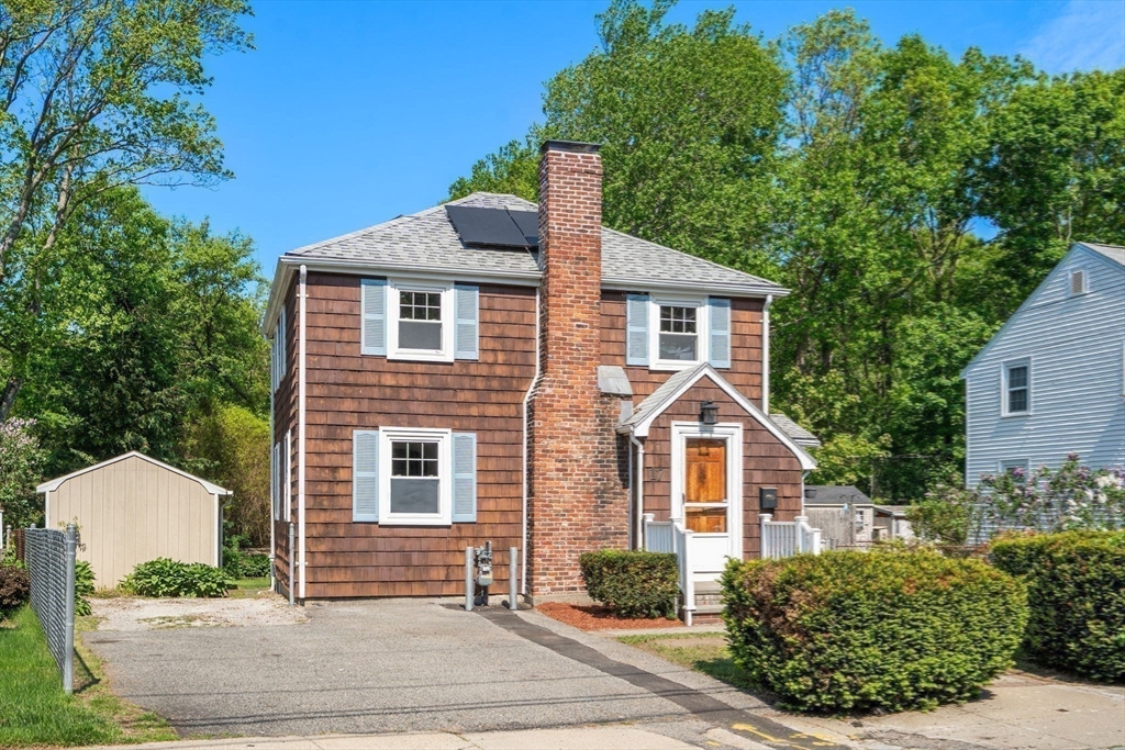 17 Myopia Road