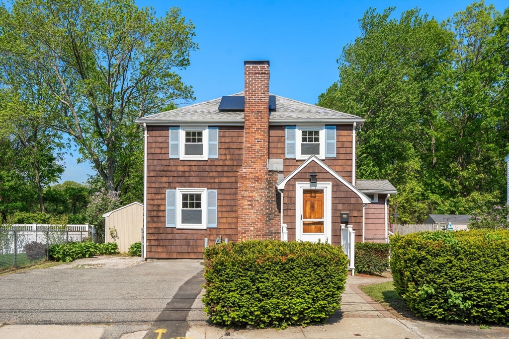 17 Myopia Road