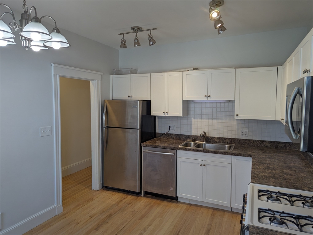 108 Washington St # 9