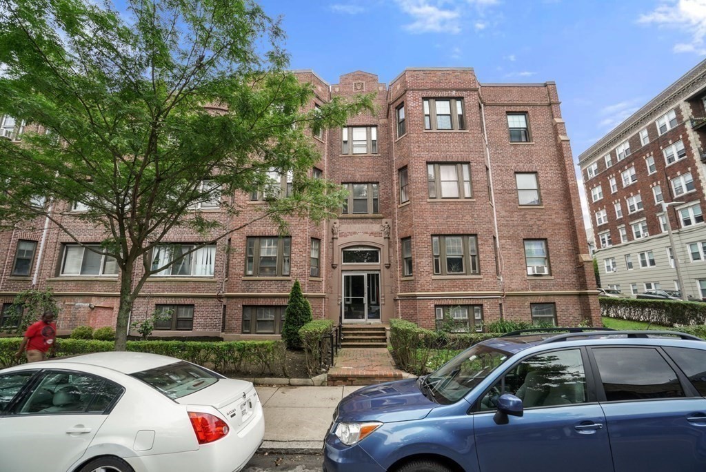 108 Washington St # 9
