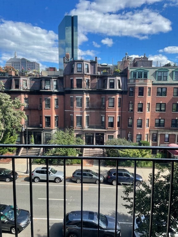 228 Beacon St # 4A
