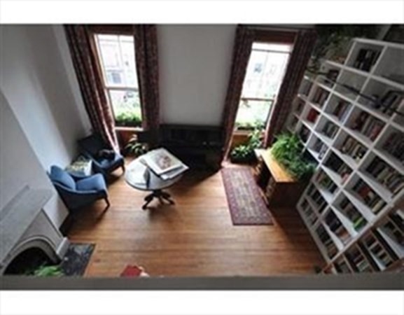 228 Beacon St # 4A