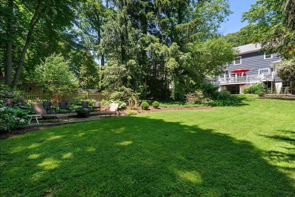 50 Louders Ln