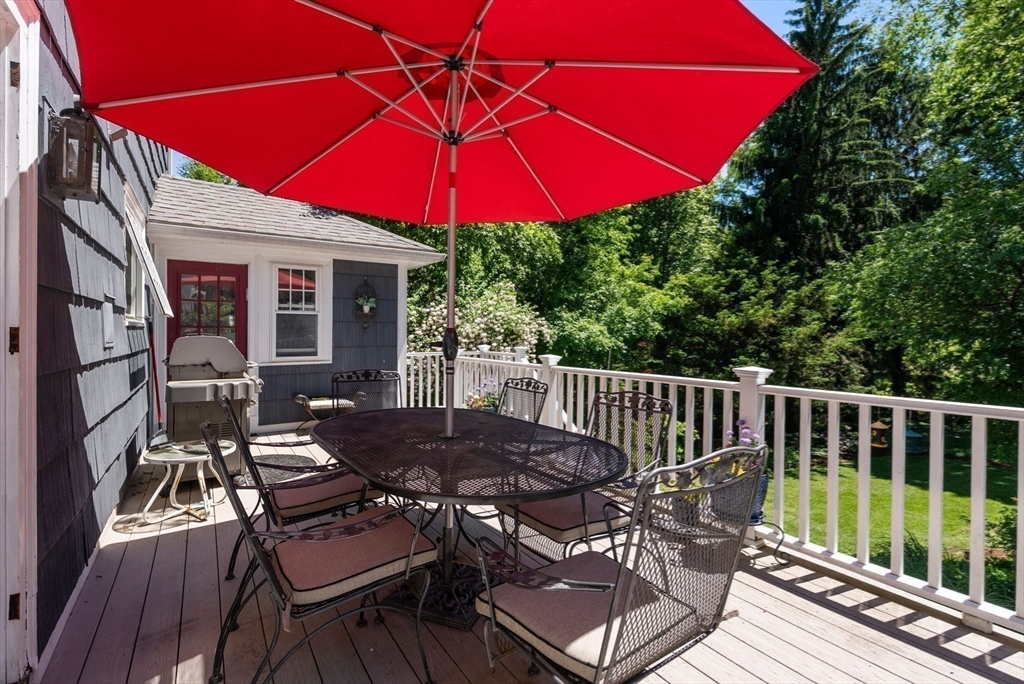 50 Louders Ln