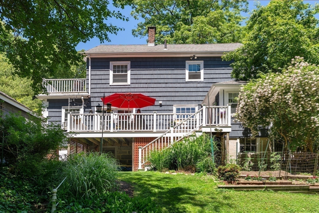 50 Louders Ln
