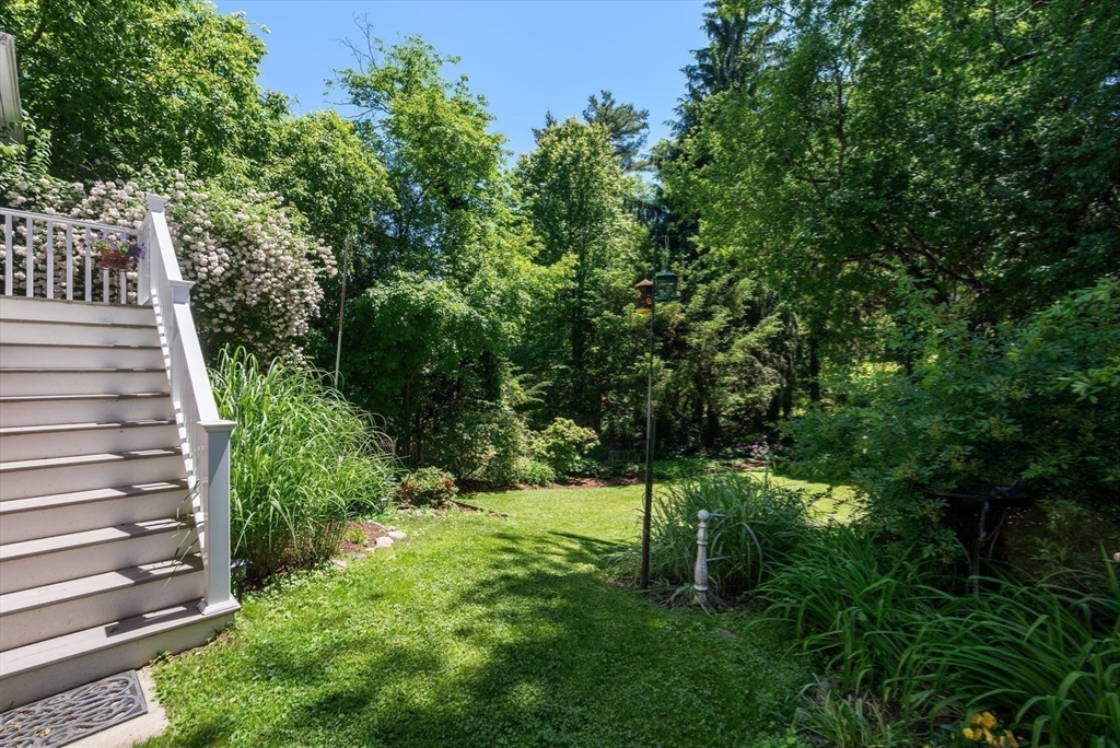 50 Louders Ln