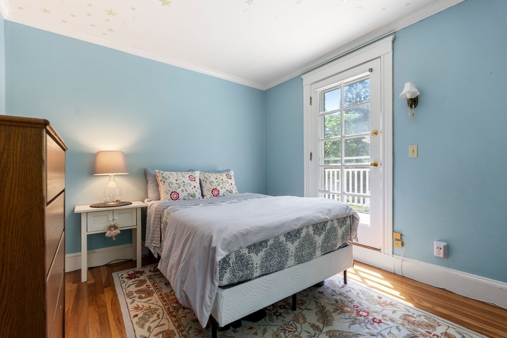 50 Louders Ln