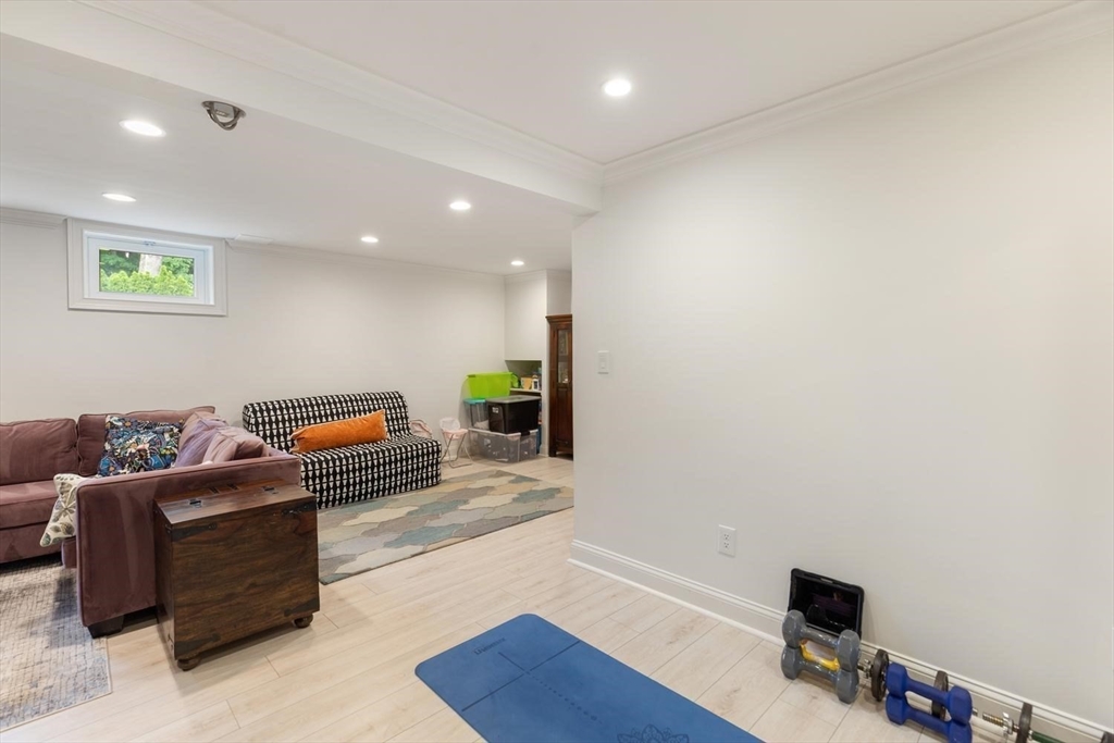 155 Adams Ave