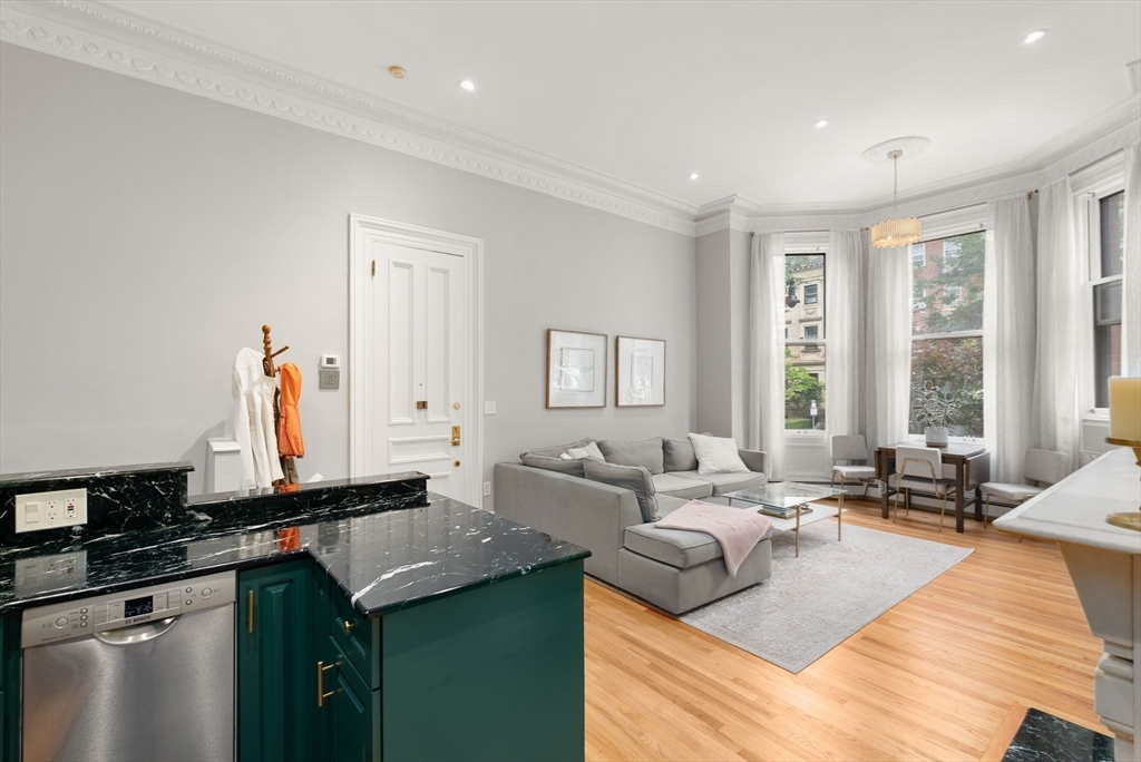 277 Beacon St # 1A